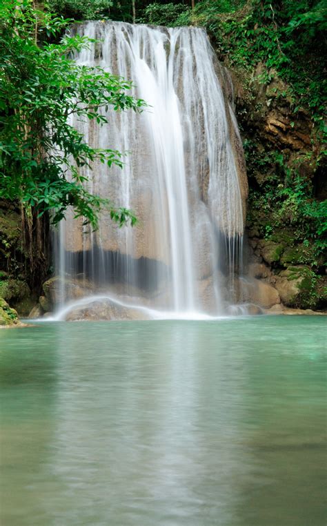 Below We Have Presented Most Romantic Heavenly Waterfalls Around The