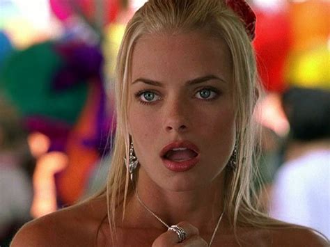 Jaime Pressly S Body Measurements Including Height Weight Dress Size