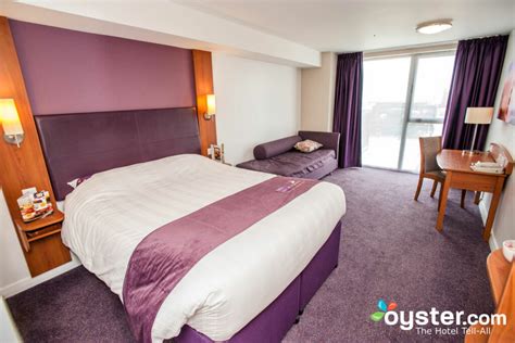 Premier Inn London Stratford Hotel The Standard Double Room At The