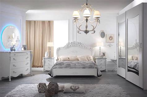 Scopri le camere matrimoniali complete in stile classico: Viola | Camere da letto classiche | Mobili Sparaco