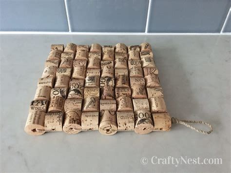 Diy Woven Wine Cork Trivet With Loop Hanger Crafty Nest