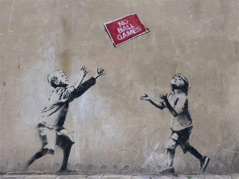 Stencil art work by eclair bandersnatch; Banksy | Straßengraffiti, Streetart, Straßenkunst banksy