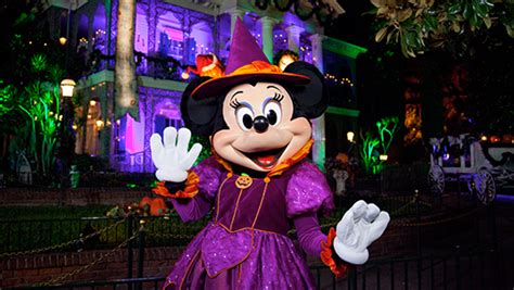 11 Not To Miss Halloween Attractions At Disneyland Resort D23