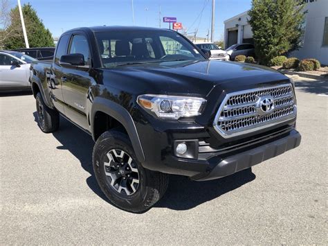 Certified Pre Owned 2017 Toyota Tacoma Trd Off Road Access Cab 4wd