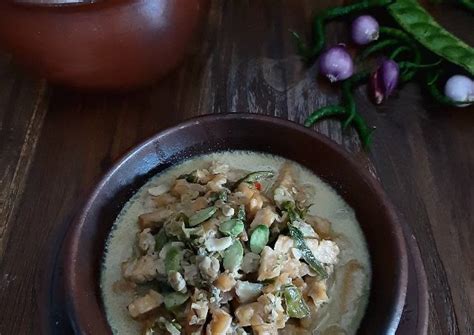 Kupas labu siam, dan potong potong bentuk korek api memanjang. Resep Sambal Goreng Labu Siam,Udang,Tahu,Pete ,Ale Dan ...