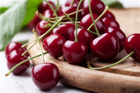 Sweet Cherries Vs Sour Cherries 5 Major Differences Peppers Home And Garden