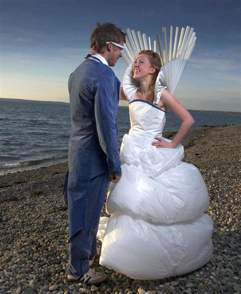 40 Funny Wedding Dresses The Most Bizarre Wedding Dresses Ever Worn