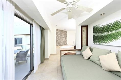 Royal Elite Superior Room Picture Of Sandos Caracol Eco Resort Playa