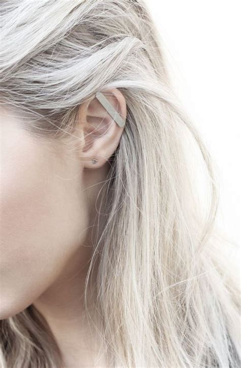 Hair is uplifted and strengthened, revealing fuller locks infused with a body boosting. Sand hair : la tendance couleur du printemps - été 2016 ...