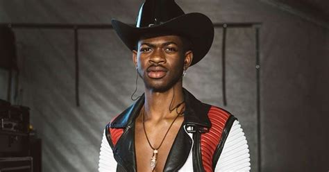 Before living up to his celebrity name lil nas x, montero lamar hill was born in lithia springs, georgia on april 9, 1999. Paladar Pop: "7 EP" de Lil Nas X - Radio Cantilo 101.9