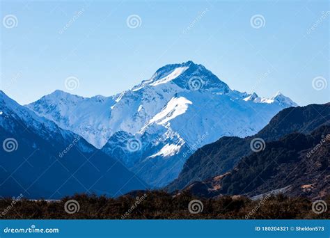 A Stunning Mountain View In New Zealand Stock Image Image Of Freeze