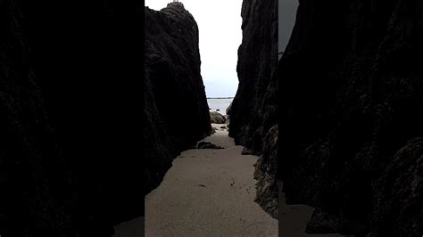 Tebing batu napponol salah satu objek wisata yang amat menarik dan misterius di labura adalah tebing batu napponol. Tebing Batu Napponol / Air Terjun Takapala, Lembah Sunyi ...