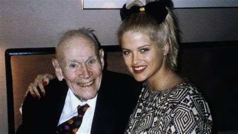 how anna nicole smith ended up marrying an 89 year old