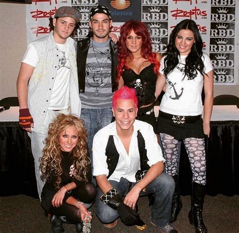La plaza en movimiento and nrdware. ¡Y soy rebelde! Spotify regresa canciones de RBD a su ...