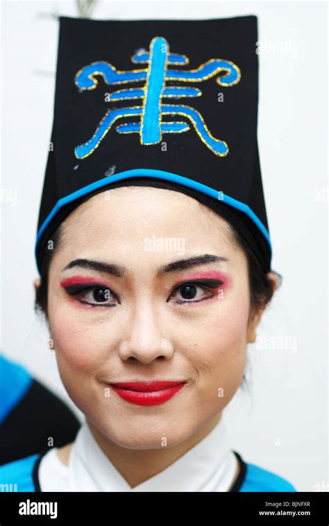 Actress Chinese Hi Res Stock Photography And Images Alamy