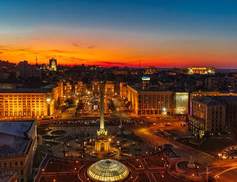 Fotos sehenswürdigkeiten tipps | praktisch.bilder: Maidan Platz Kiew Skyline Stadtbild Ukraine Wahrzeichen ...