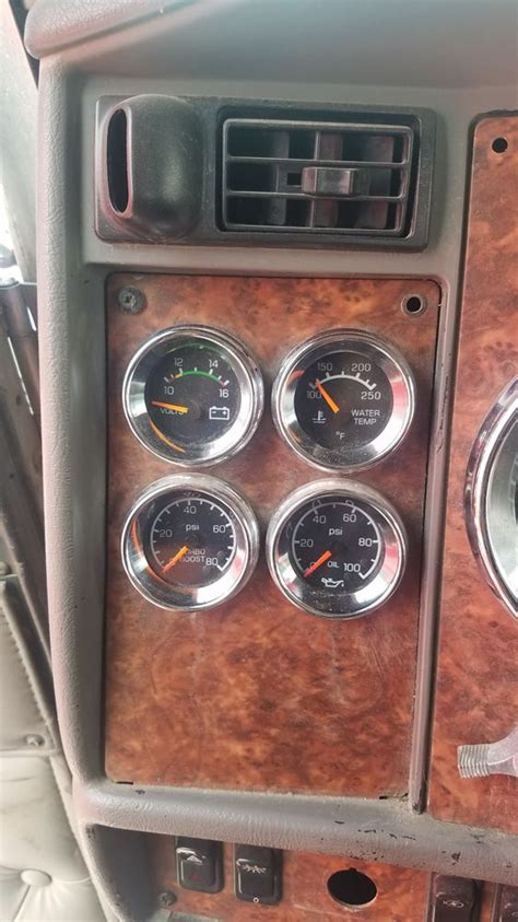 2005 Kenworth T800 Stock Kw 0501 27 Dash Assys Tpi