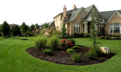 They prevent weeds from growing in landscaped areas and provide a pleasing, polished look to the yard and garden. Mulching/Stone/Pine Straw - Shreckhise Landscape and Design