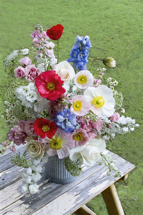 Flowers & gift baskets for glendale. Extravagant garden arrangement in Glendale, CA | Blomst ...