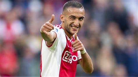 Hakim ziyech plays for eredivisie team afc ajax in pro evolution soccer 2018. Ook Ziyech blijft bij Ajax en verlengt contract | NOS