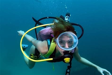 Pin By Horace Davis On Antique Scuba With Images Scuba Girl Scuba Diving Underwater
