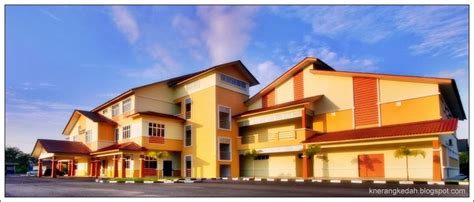 Established in 2003 by kementerian pengajian tinggi malaysia (kptm), kolej komuniti hulu langat provides education for diploma pengurusan pengurusan. Kuala Nerang: Kolej Komuniti Padang Terap