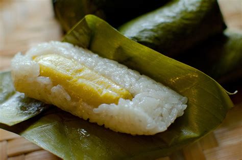 Steamed Sticky Rice Cakes With Banana Laos Desserts Asian Desserts