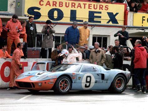 Ford v ferrari had its world premiere at the telluride film festival on august 30, 2019, and was theatrically released in the united states on november 15, 2019 by walt disney studios motion pictures through its division 20th century fox. Ford vs. Ferrari, la batalla por ser el más rápido volverá