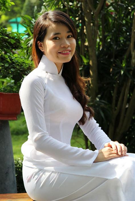 vietnamese traditional dress vietnamese long dress traditional dresses beautiful vietnam