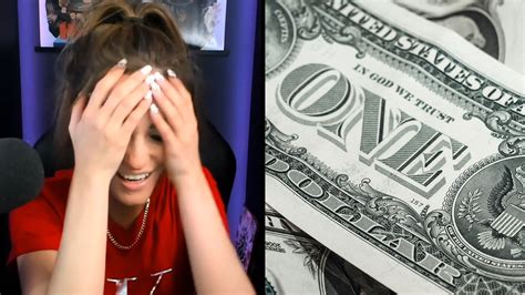 Female Streamer Loses Her Mind After Receiving Massive Twitch Donation