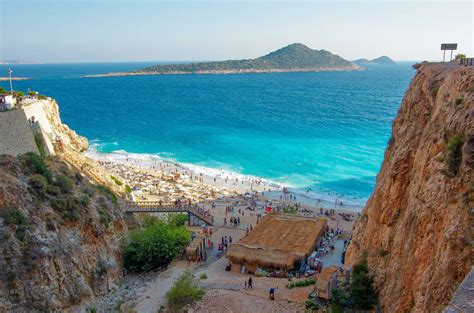 Cartes, études, livres, documents en ligne sur l'histoire, le patrimoine, les traditions de la turquie. Côte turquoise en Turquie - Découvrez des plages et un ...