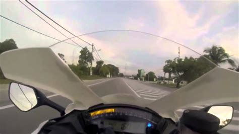 I believe mechanically it can do 193, w/o wind resistance and rider weight factored in. Kawasaki ZX10-R Personal Top Speed Ever Recorded - YouTube