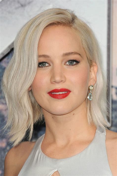 Learn how to layer your own hair by following these expert's tips to get a perfect men's layered hair without running to saloon every time you need a snip. Need a New Cut? 12 Fall Hair Style Ideas to Show Your ...