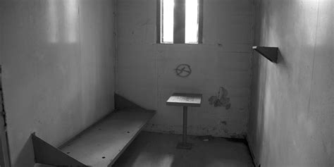 İngilizce türkçe online sözlük tureng. Stop the Overuse of Solitary Confinement in the USA | HuffPost