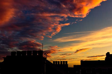 Sunset On The Roof Rooftop Sunset In London Robin Baumgarten Flickr