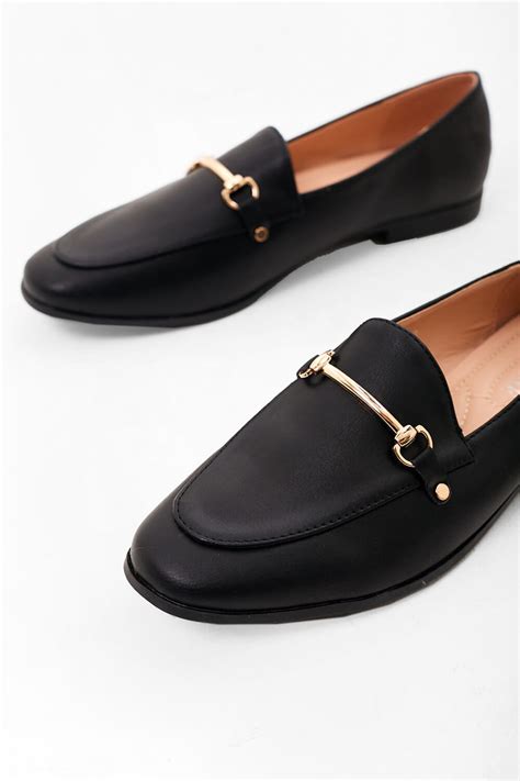 No Doubt Loafers With Gold Trim In Black Iclothing