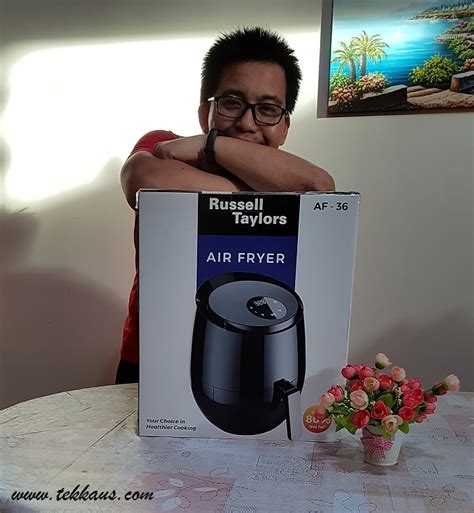 An air fryer is a countertop kitchen appliance that uses convection to circulate hot air (and, in some cases, oil) around food in order to cook it. Russell Taylors Air Fryer-My Honest Review | Tekkaus ...