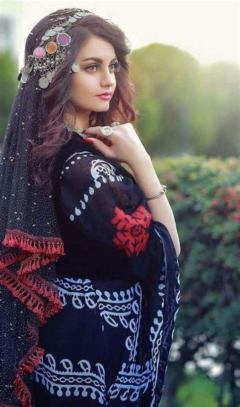 Pin By Nayo Aim On Pics Afghan Dresses Afghan Girl Afghan Fashion
