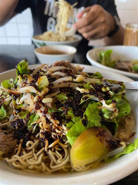 The property features a wide range of facilities to make your stay a pleasant experience. 16 Must Try Muslim Friendly & Halal Kolo Mee in Kuching ...