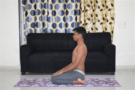How To Do Vajrasana Thunderbolt Pose Rakesh Yoga