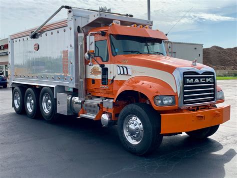 Mack Dump Trucks