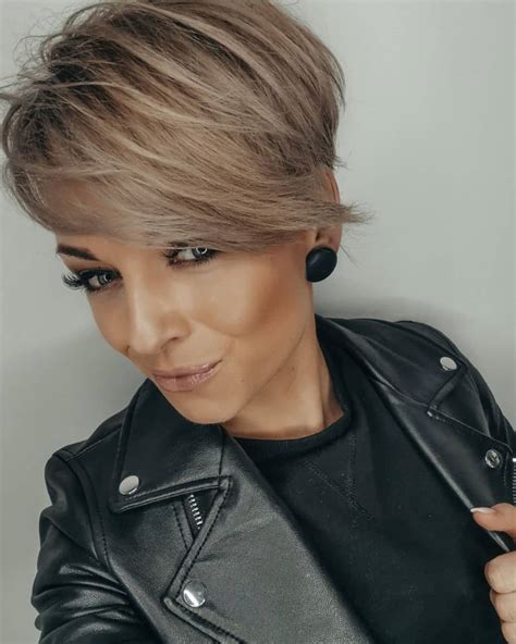 Not only this haircut looks trendy, pixie haircut with bangs also in this article updated list of pixie haircuts for women over 60 we shared extra 38 short pixie haircuts that is going to make you look pretty and fresh in 2021. 10 Easy Pixie Haircuts for Women - Straight Hairstyles for ...