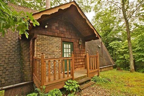 From indoor swimming pools to game rooms, no matter where you stay, there's fun and comfort to be had in abundance inside your gatlinburg cabin rental. Suite One - a 1 bedroom cabin in Gatlinburg,Tennessee ...