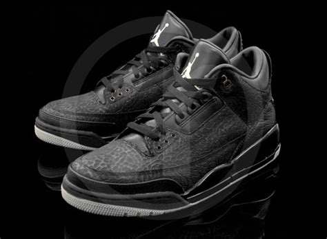 Air Jordan Iii Black Flip Detailed Images