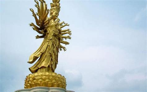 Guishan Guanyin Of The Thousand Hands And Eyes Is The Fourth Tallest