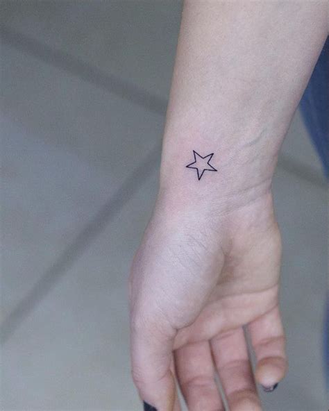 50 Awesome Star Tattoos And Ideas For Men And Women Vanhoahocvnen