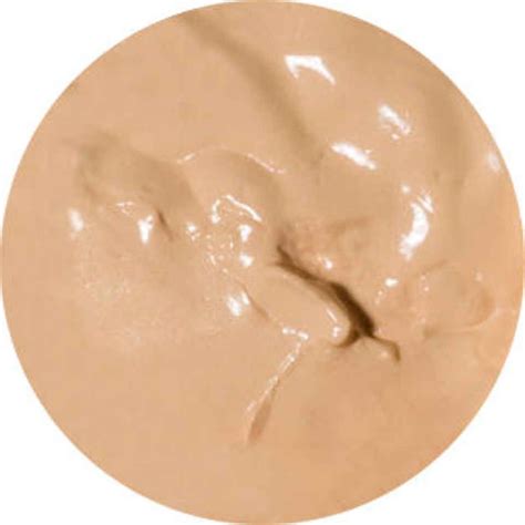 7 Foundation Mistakes Youre Probably Making Beauty Editor Foundation
