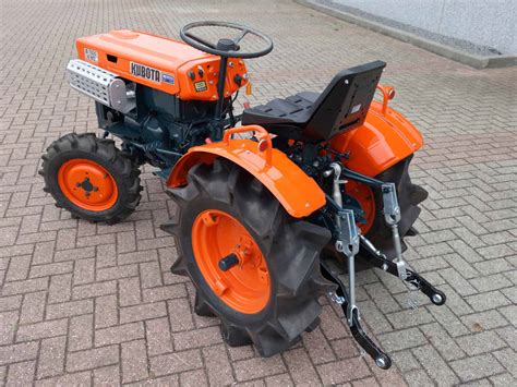 Kubota corporation's global site offers an overview of our group and our products and solutions. Kubota B7000 4wd • VM Service
