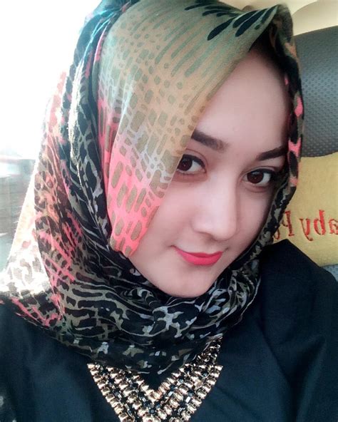 Foto Gadis Manis Berjilbab Cantik Terbaru Cantikamagz