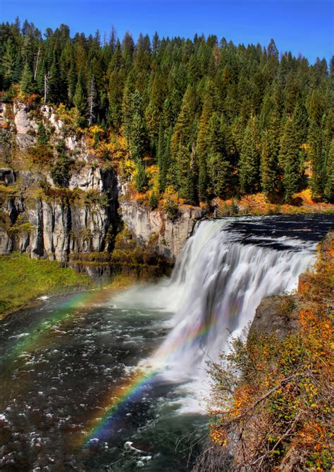 A Guide To Southeast Idahos Fall Foliage Rocky Mountain Elk Ranch